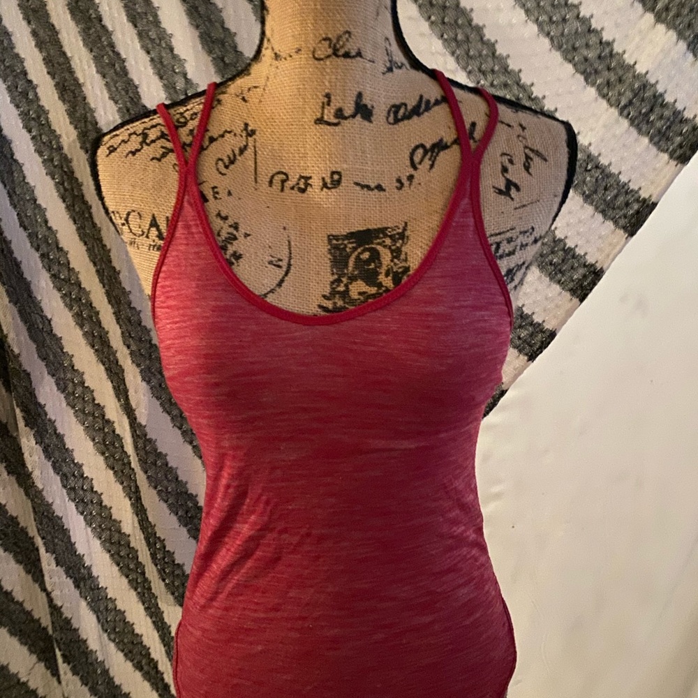 Red Tank - Picture 6 of 6